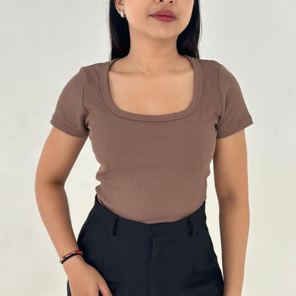 Velora - Aqilla Uneck Top