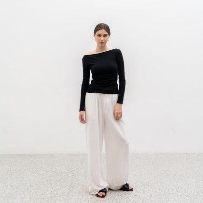 Velora - Leya Sabrina Longsleeve