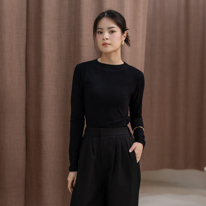 Velora - Lily Oneck Longsleeve